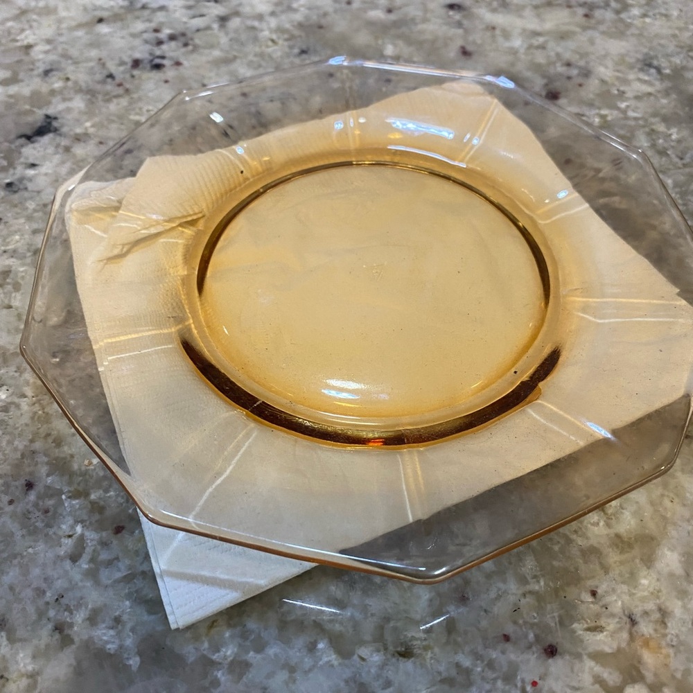 Amber Glass Octagonal 6” set of 6 Plates - Set - Picture 2 of 4